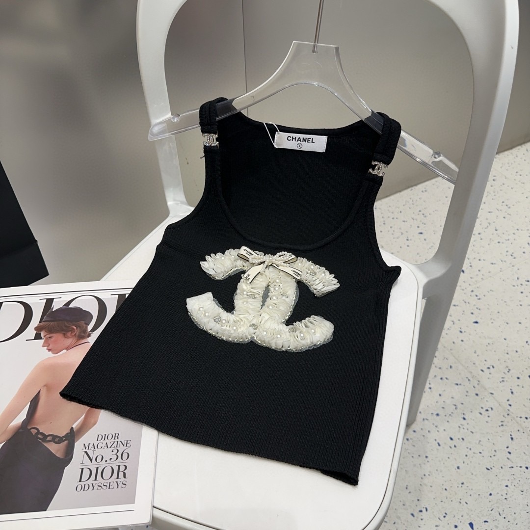 香奈儿背心，搭外套单穿超🔥爆均码