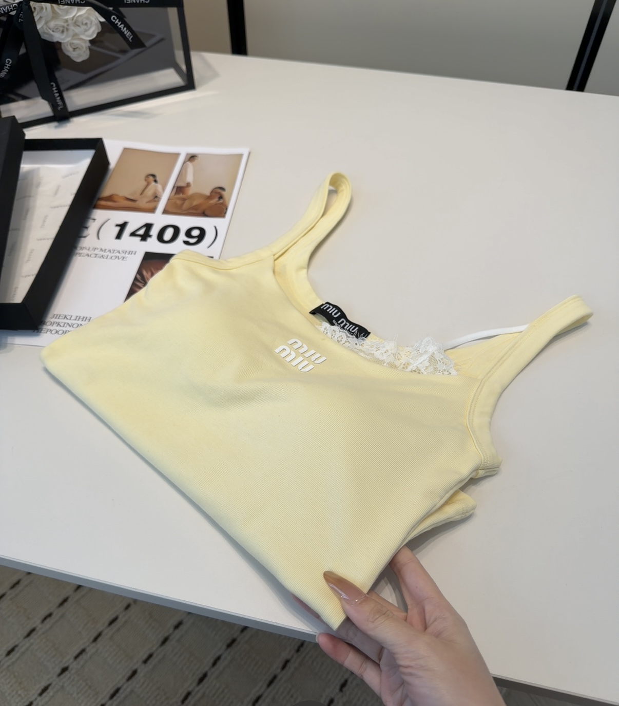 Miumiu背心，搭外套单穿超🔥爆均码