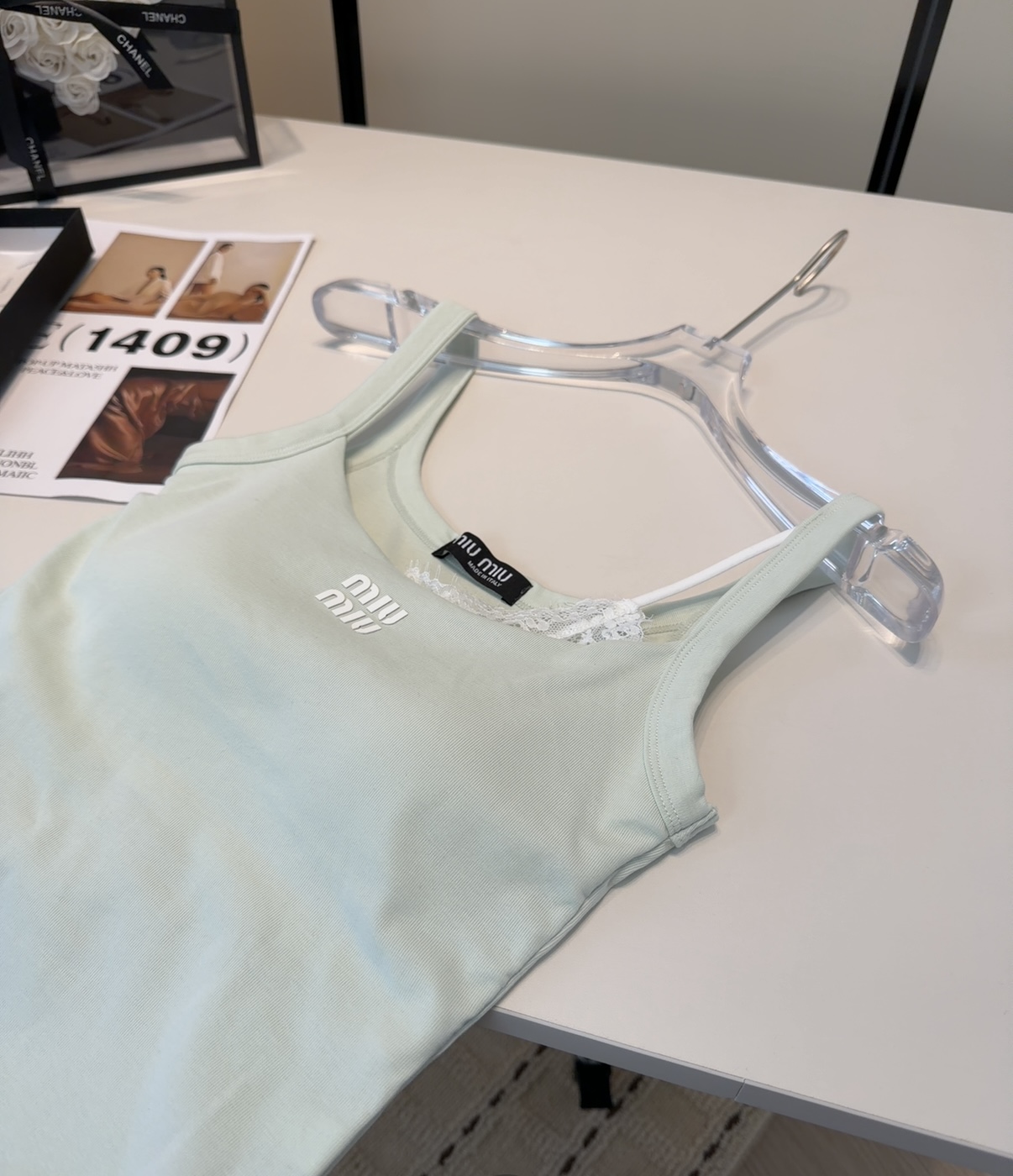 Miumiu背心，搭外套单穿超🔥爆均码