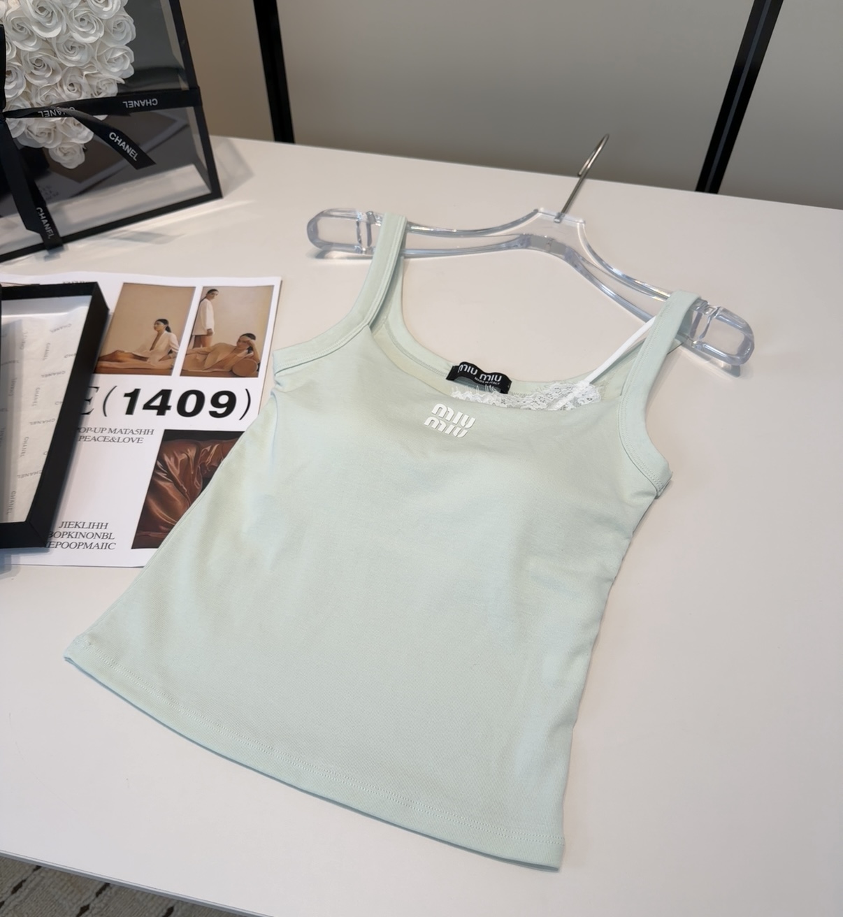 Miumiu背心，搭外套单穿超🔥爆均码