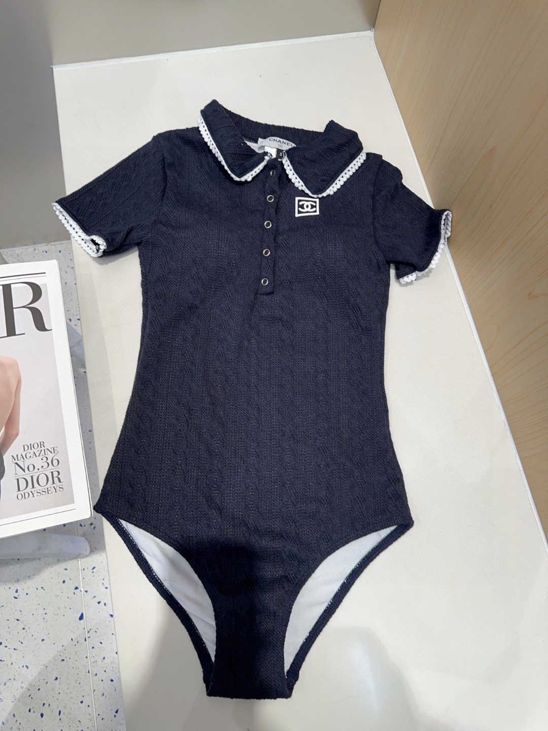 香奈儿泳衣，实物实在太美了！拍不出来它的美😍谁穿谁美！很值得入手✋ SML