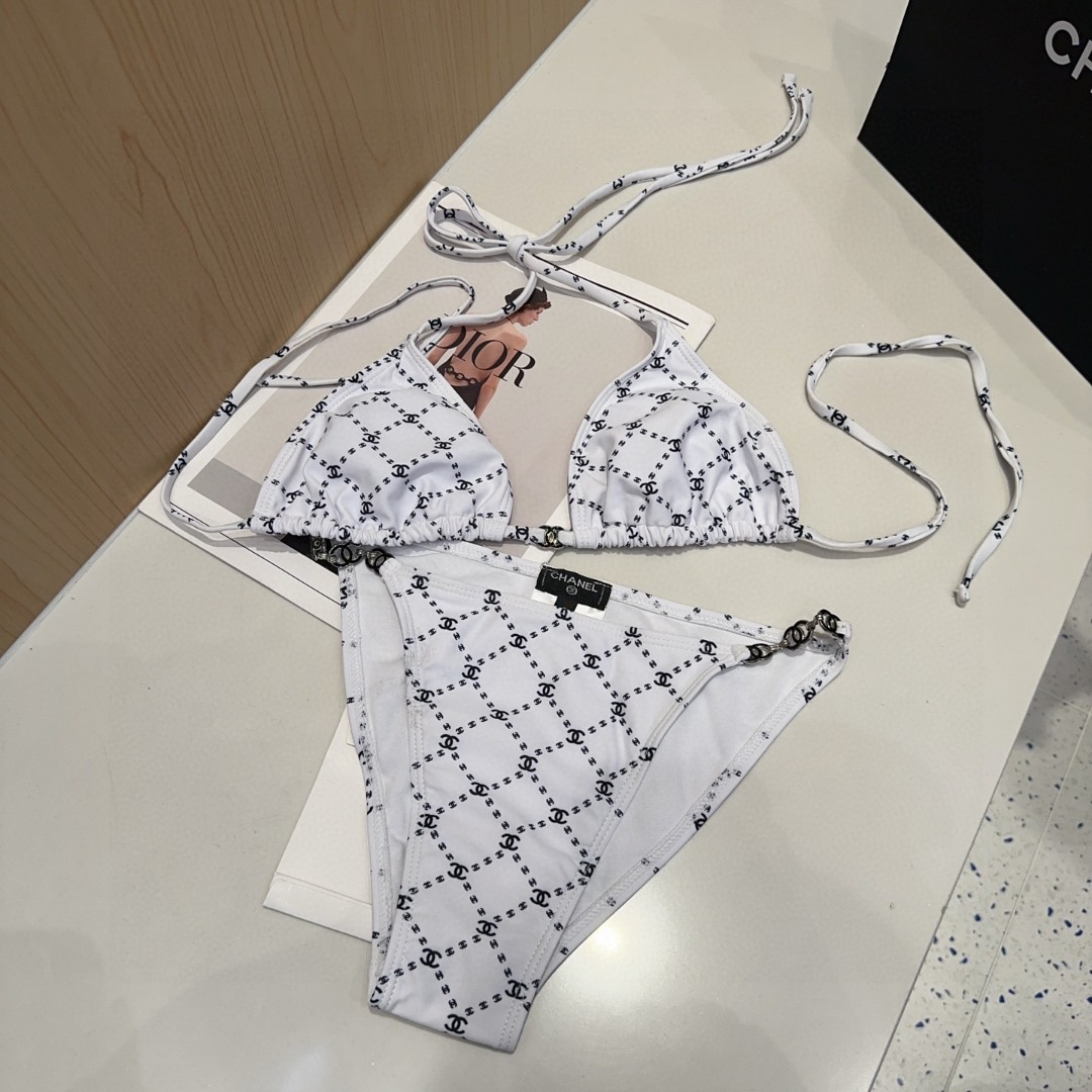 香奈儿泳衣，实物实在太美了！拍不出来它的美😍谁穿谁美！很值得入手✋ SML