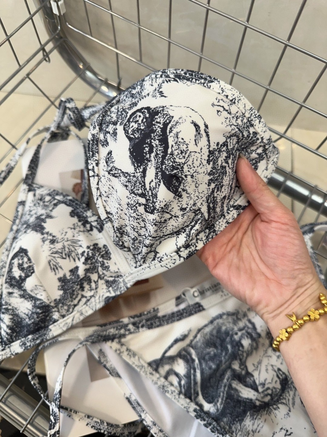 Dio*新款D家经典动物丛林茹伊印花交叉露背连体泳衣（有胸垫）休闲百搭紧身上衣，海边度假🏖️温泉游泳池必