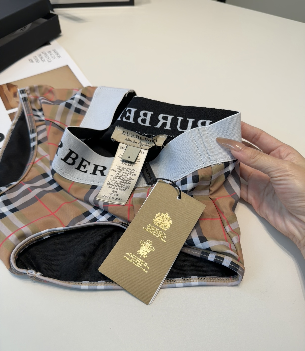 巴宝莉泳衣，上身显瘦而且好看！穿着很洋气😍SML