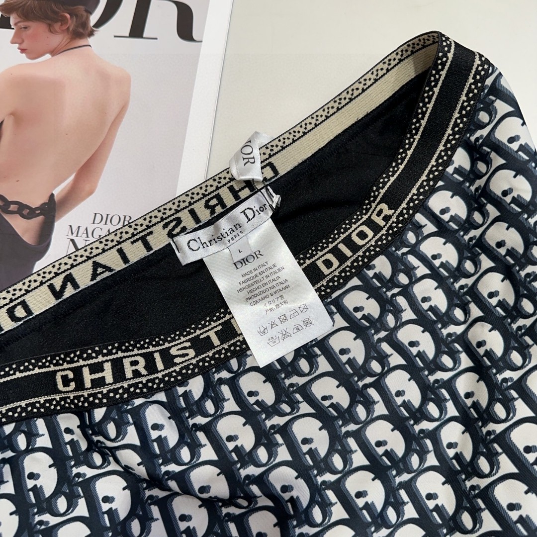 迪奥泳衣，上身显瘦而且好看！穿着很洋气😍SML