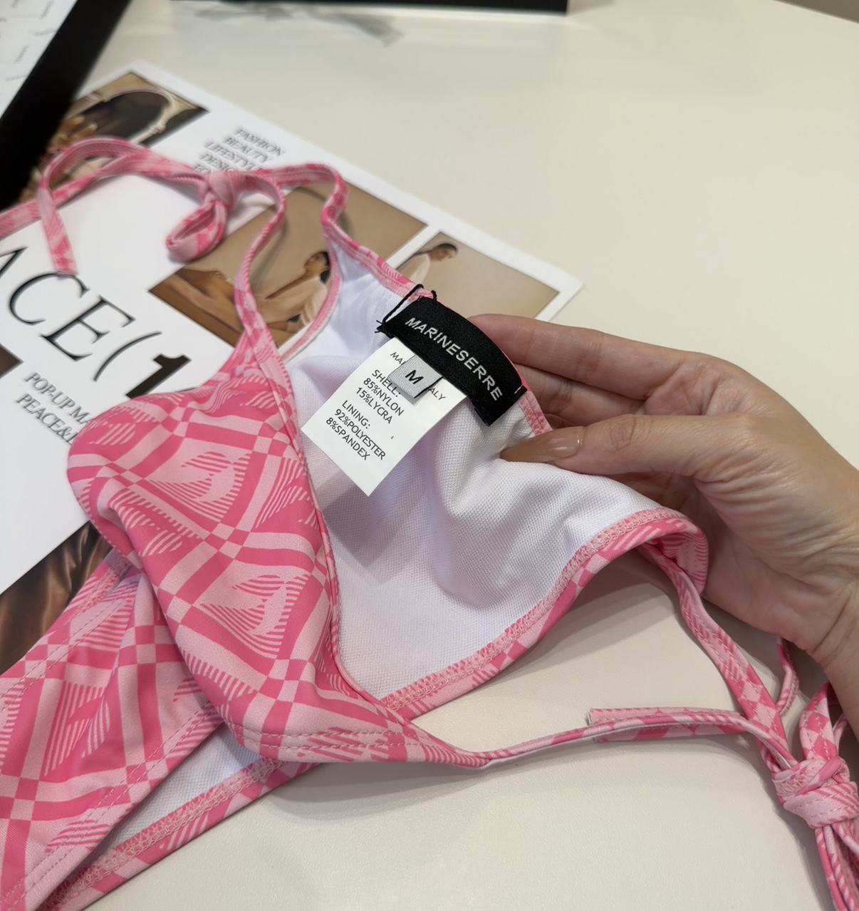 潮牌泳衣，实物实在太美了！拍不出来它的美😍谁穿谁美！很值得入手✋ SML