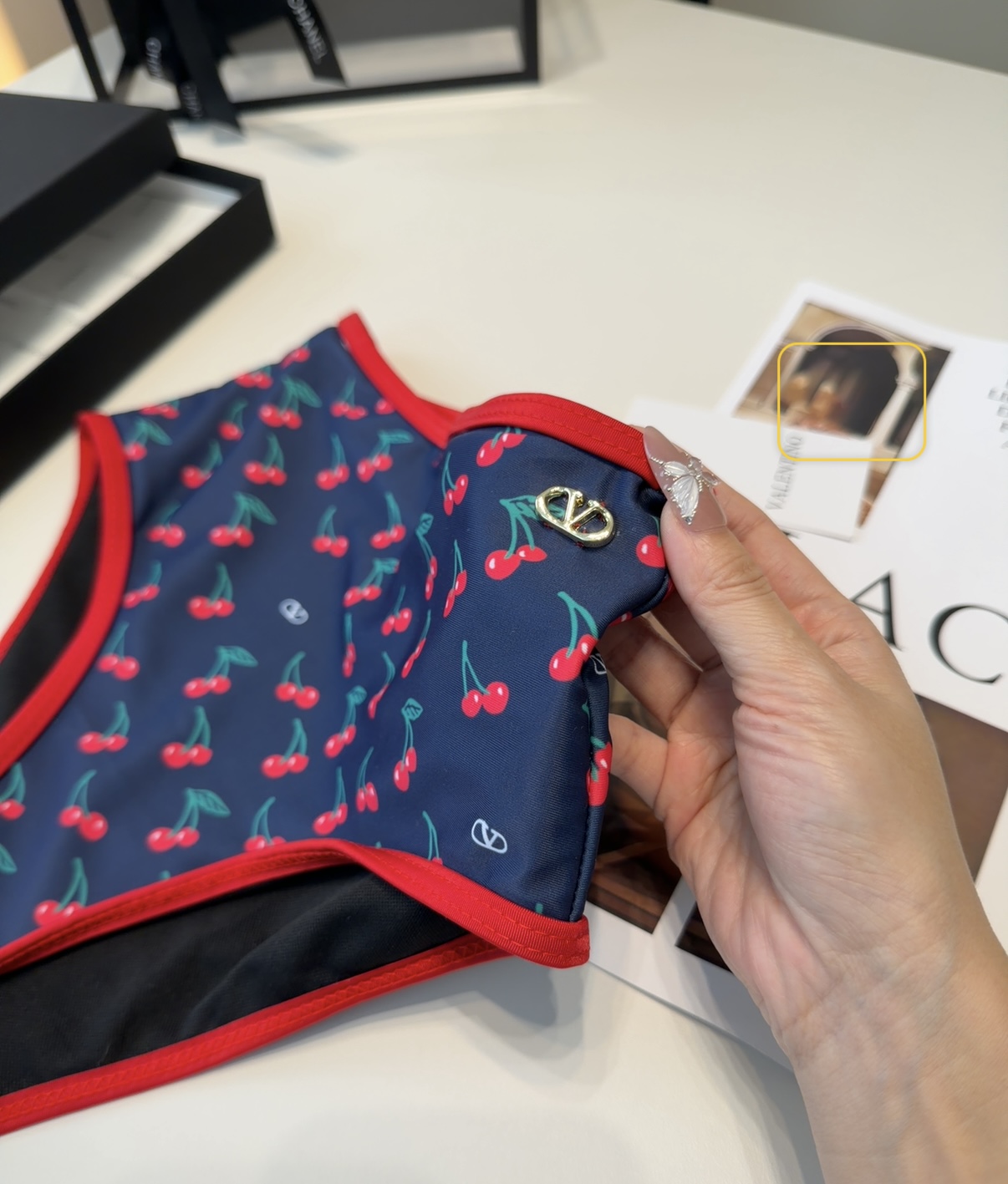 DG泳衣，实物实在太美了！拍不出来它的美😍谁穿谁美！很值得入手✋ SML