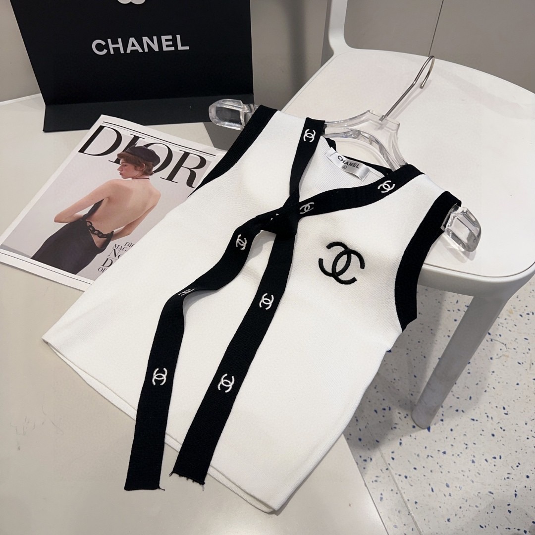 香奈儿小背心，搭外套单穿超🔥爆均码