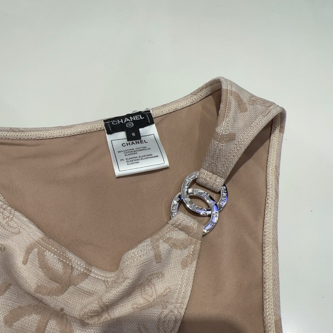 香奈儿泳衣，时尚达人必备。超级显身材！SML