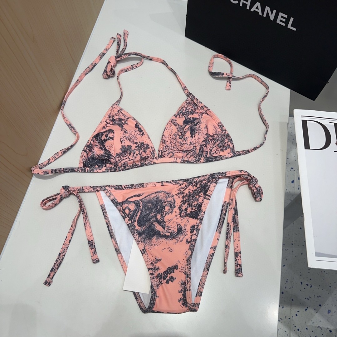 迪奥泳衣三件套，实物实在太美了！拍不出来它的美😍谁穿谁美！很值得入手✋ SML