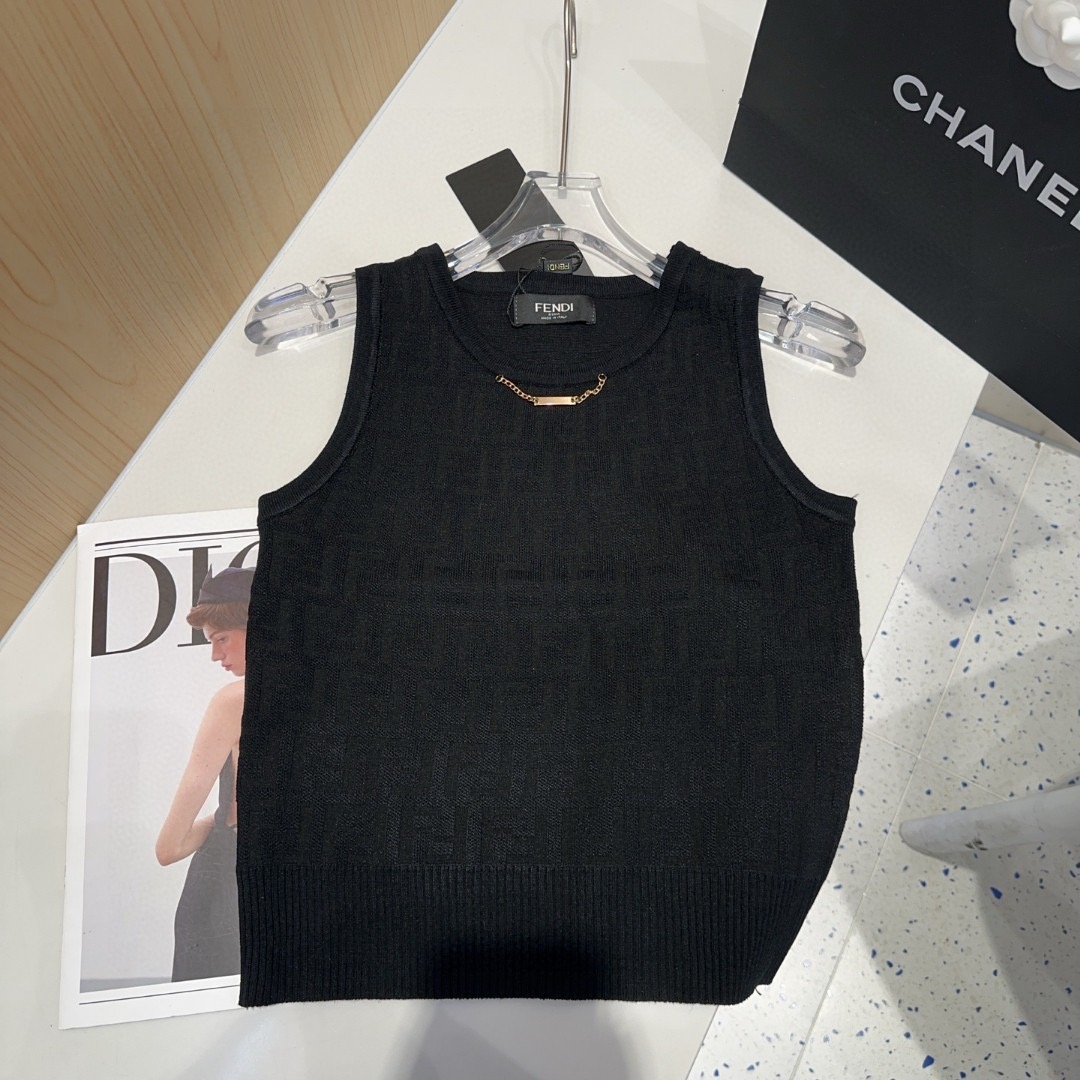 芬迪背心，搭外套单穿超🔥爆均码