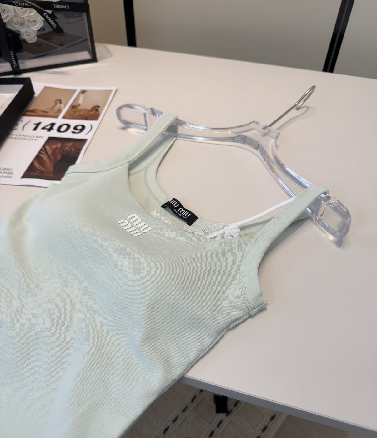 Miumiu背心，搭外套单穿超🔥爆均码