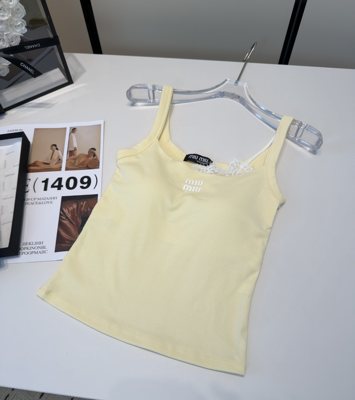 Miumiu背心，搭外套单穿超🔥爆均码