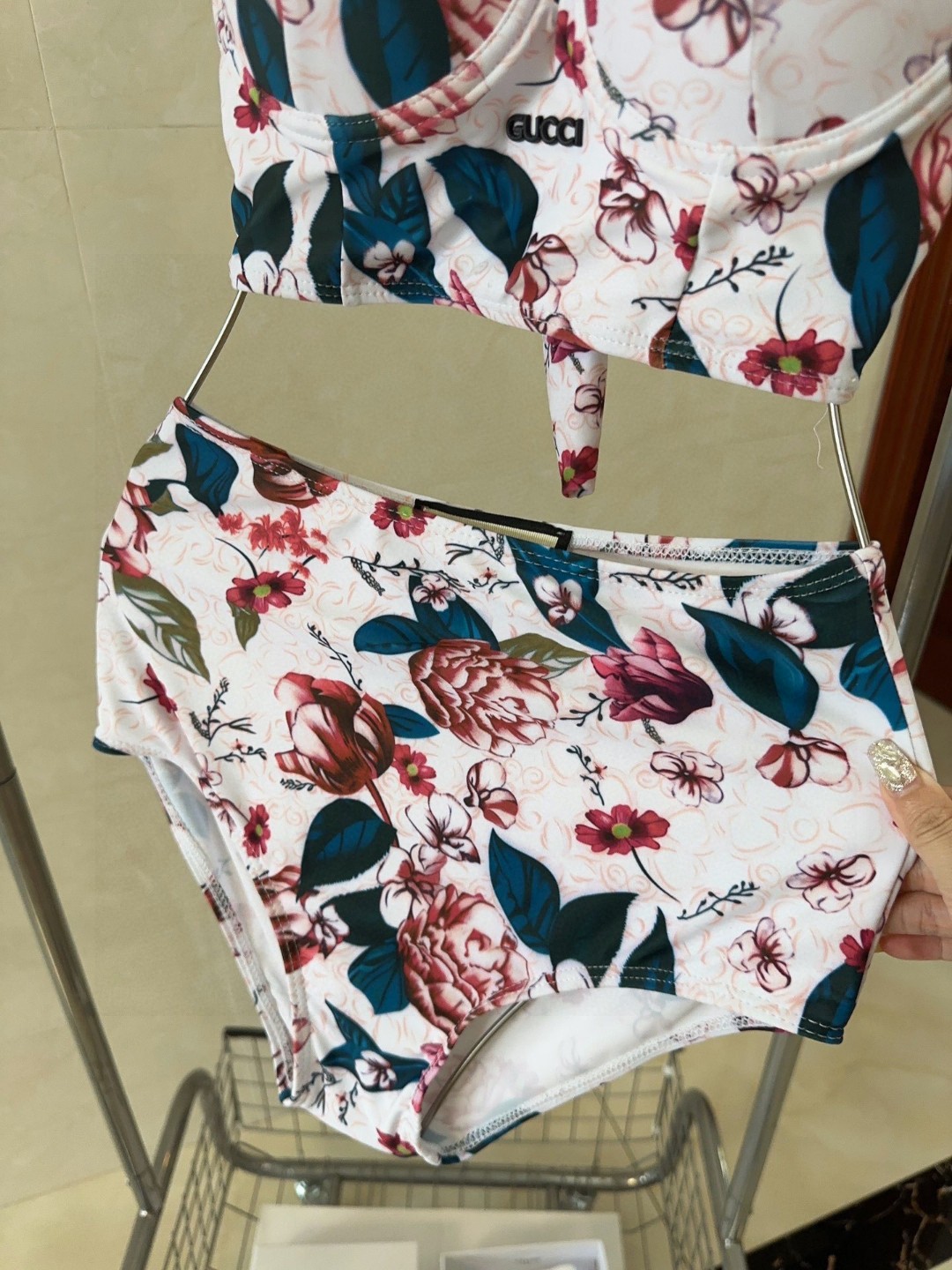 古奇泳衣，上身显瘦而且好看！穿着很洋气😍SML