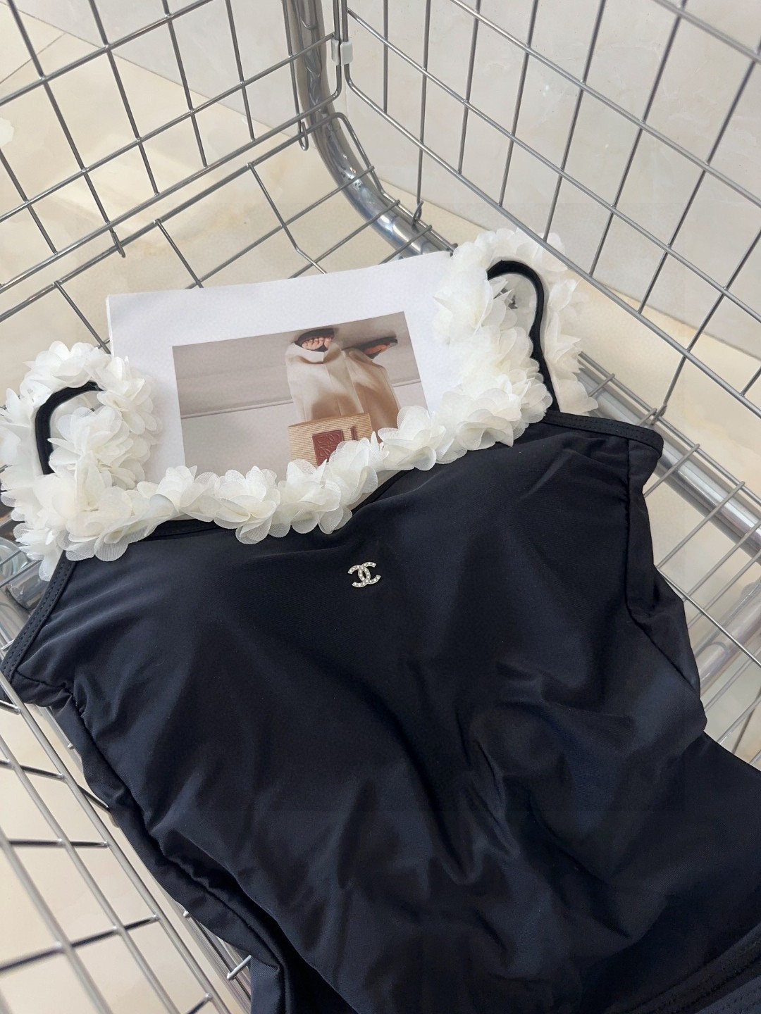 香奈儿泳衣，时尚达人必备。超级显身材！SML