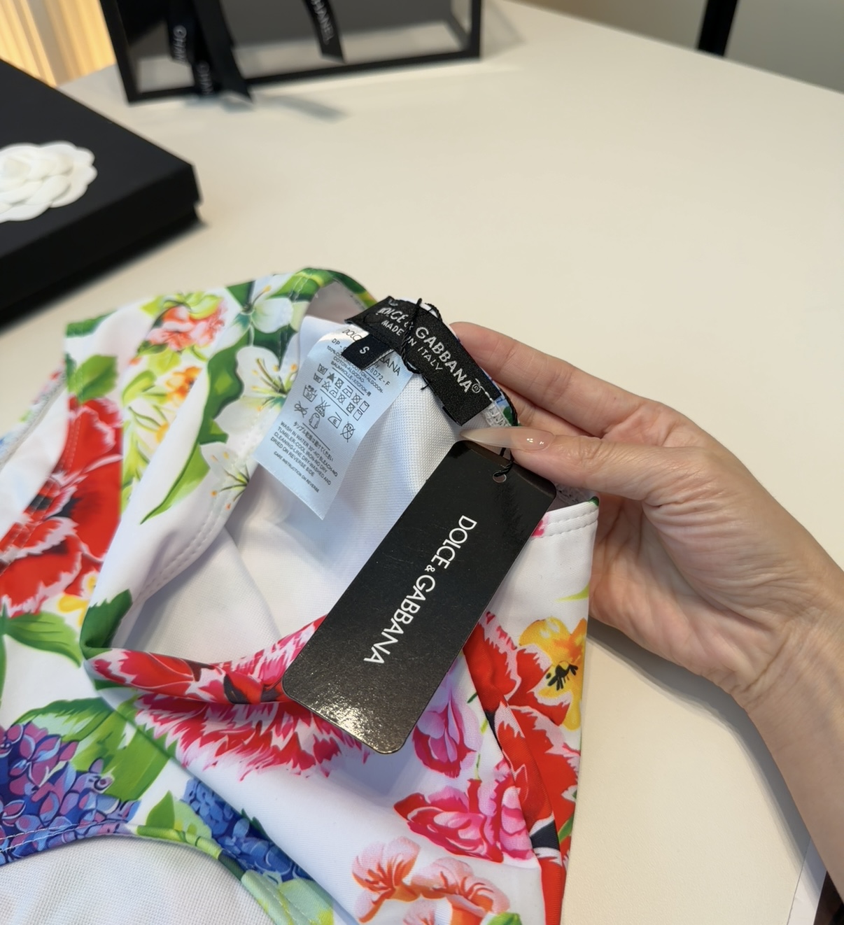 Dg泳衣，时尚潮人必备！实物超级好看！海边度假拍照超级好！SML