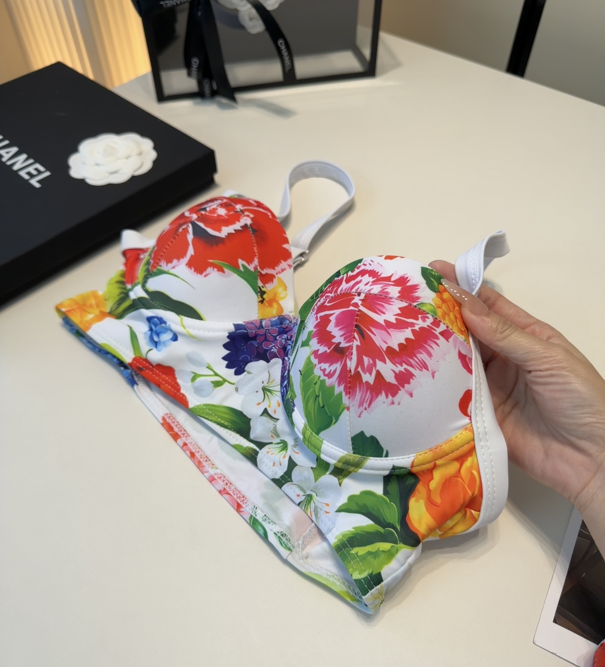 Dg泳衣，时尚潮人必备！实物超级好看！海边度假拍照超级好！SML