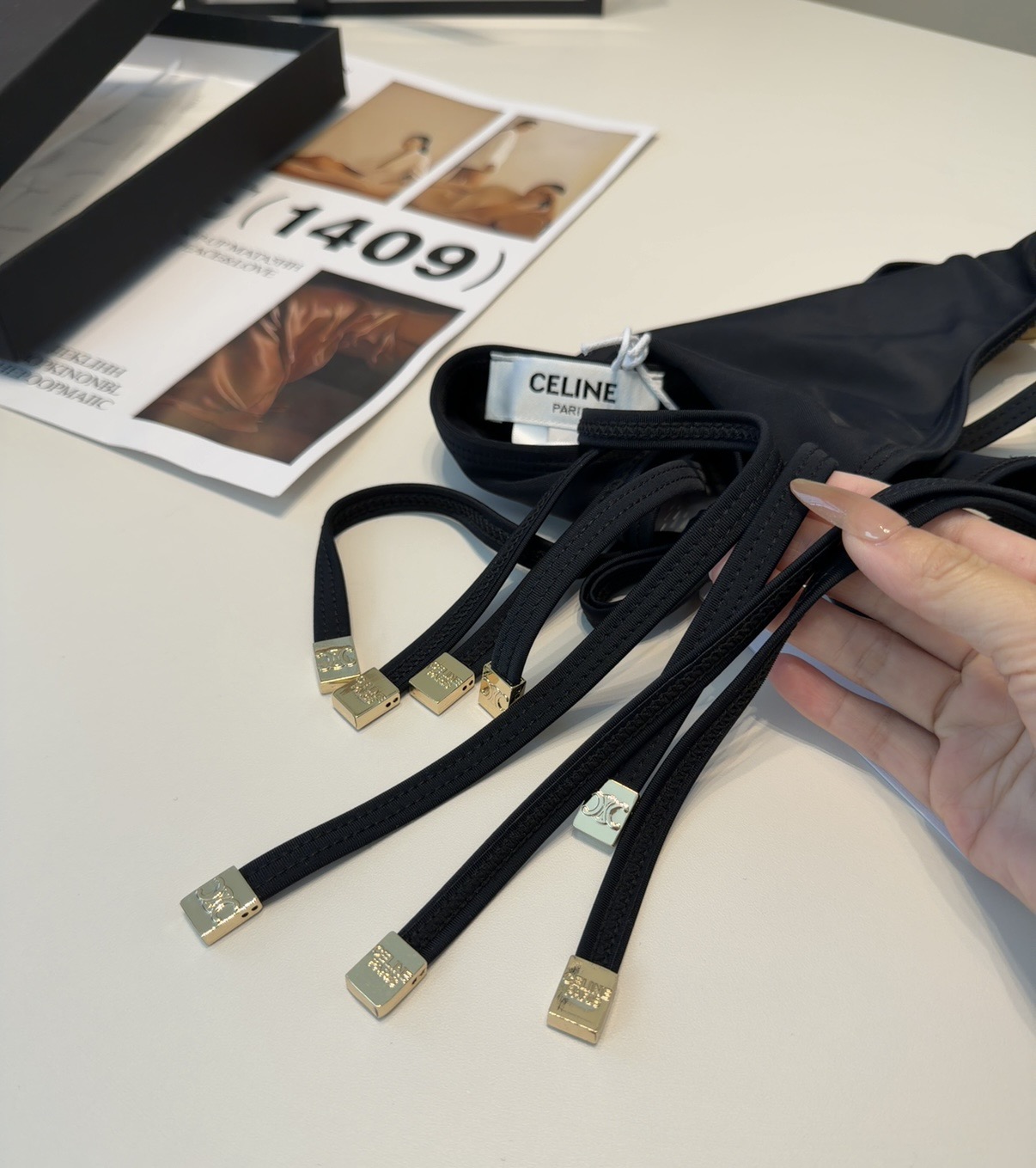 赛琳泳衣，时尚潮人必备！实物超级好看！海边度假拍照超级好！SML