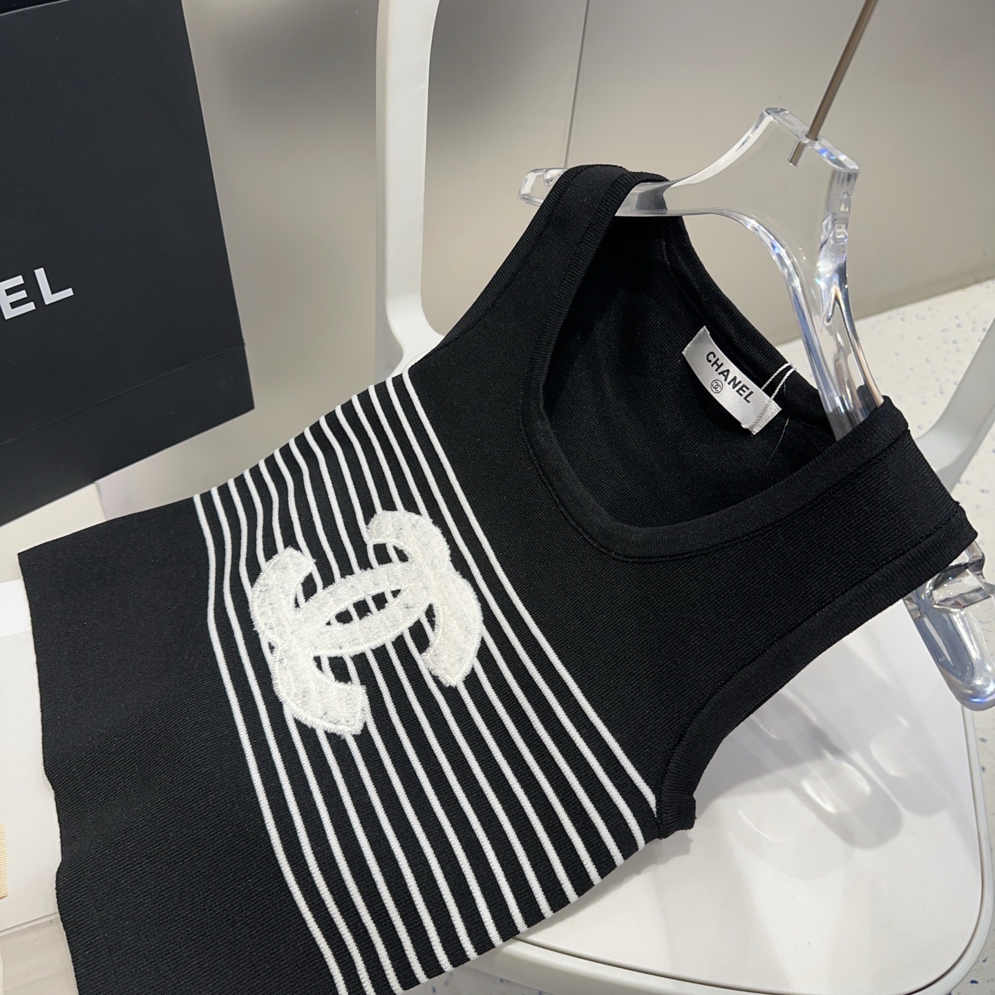 香奈儿小背心，搭外套单穿超🔥爆均码