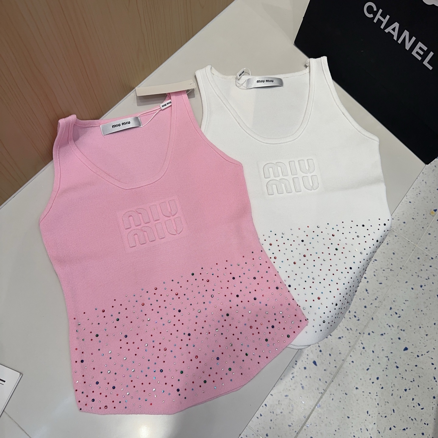 miumiu背心，搭外套单穿超🔥爆均码