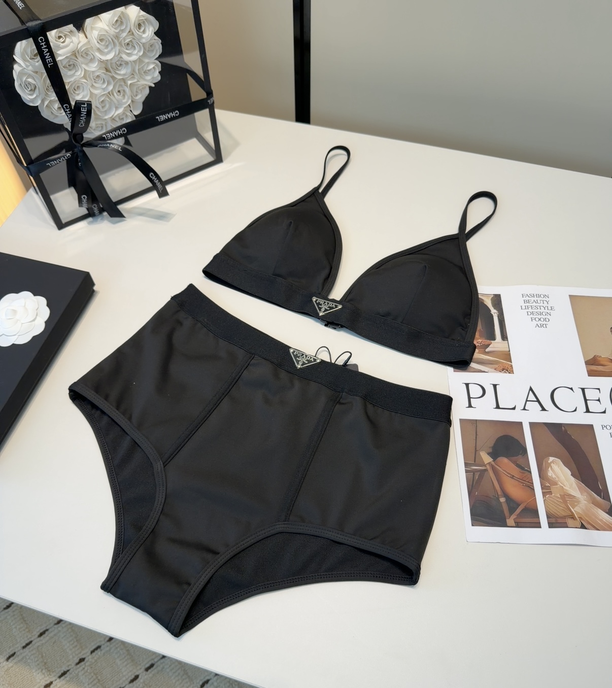 NO:754347,Prada swimsuits, a must-have for fashionistas!  The real thing is super nice!  It’s great to take photos on vacation at the beach!  SML swimsuit, swim trunks, bikini, swimsuit, swimming trunks, bikini, prada, swimsuits, bikinis19860909普拉达泳衣,时尚潮人必备！实物超级好看！海边度假拍照超级好！SML泳衣泳裤比基尼,泳衣，泳裤，比基尼,prada,swimsuits,bikinis,accessory