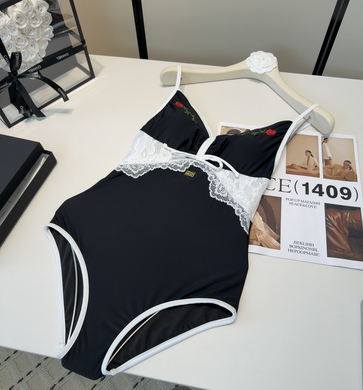 NO:754356,Miumiu swimsuit, a must-have for fashionistas!  The real thing is super nice!  It’s great to take photos on vacation at the beach!  SML swimsuit, swimming trunks bikini, swimsuit, swimming trunks, bikini,miumiu,swimsuits,bikinis19860909Miumiu泳衣,时尚潮人必备！实物超级好看！海边度假拍照超级好！SML泳衣泳裤比基尼,泳衣，泳裤，比基尼,miumiu,swimsuits,bikinis,accessory