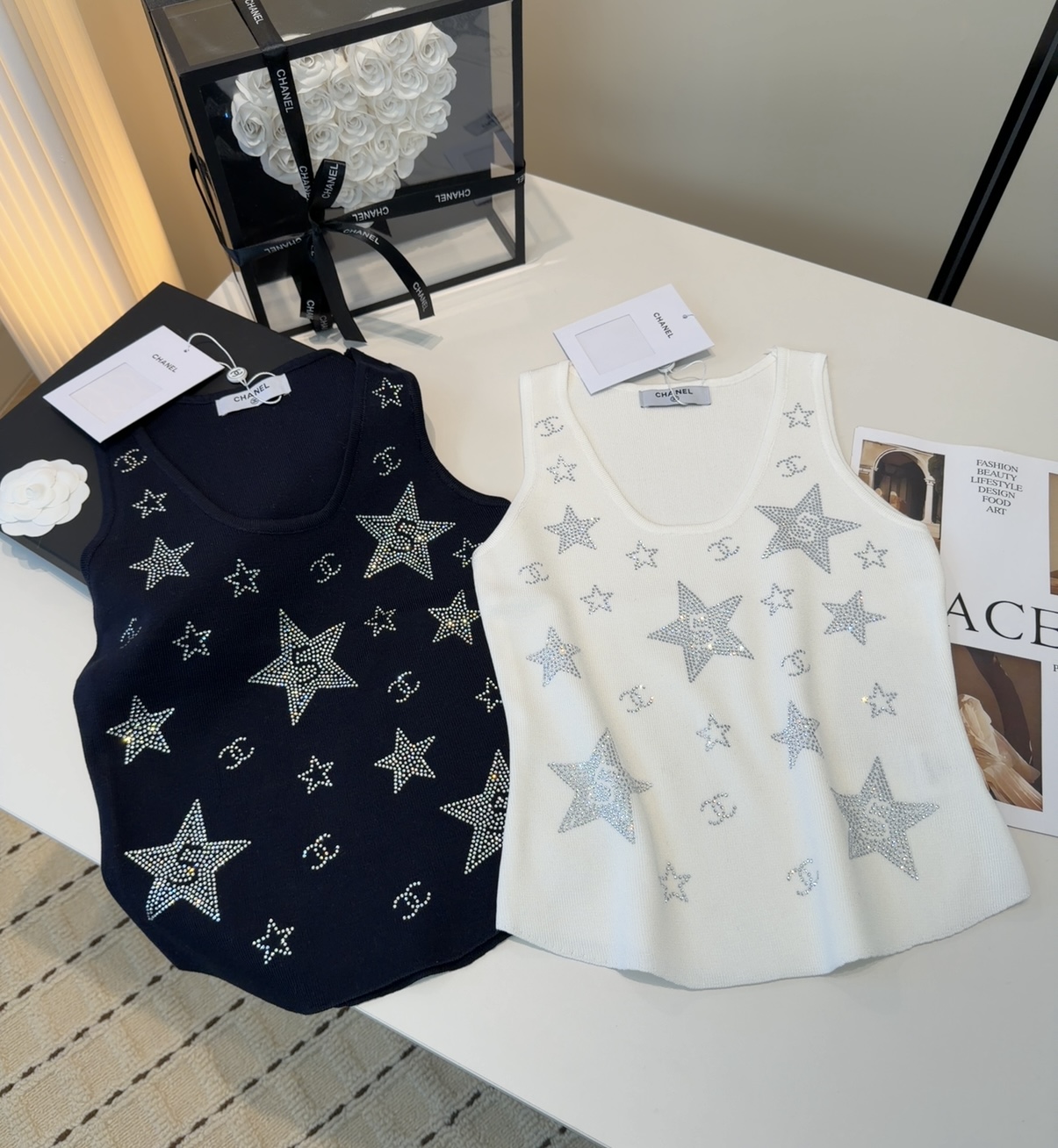 NO:754397,Chanel hot diamond vest, worn alone with a jacket, one-size-fits-all swimsuit, swimming trunks, bikini, swimsuit, swimming trunks, bikini, chanel, jackets & coats, swimsuits, bikinis19860909香奈儿烫钻背心,搭外套单穿超爆 均码泳衣泳裤比基尼,泳衣，泳裤，比基尼,chanel,jackets & coats,swimsuits,bikinis,accessory