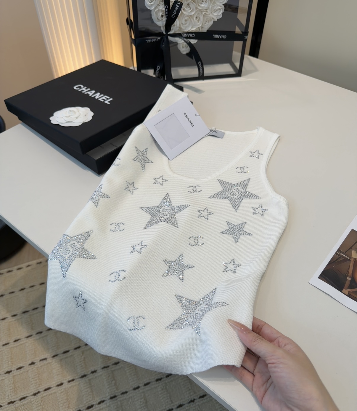 香奈儿烫钻背心，搭外套单穿超🔥爆均码
