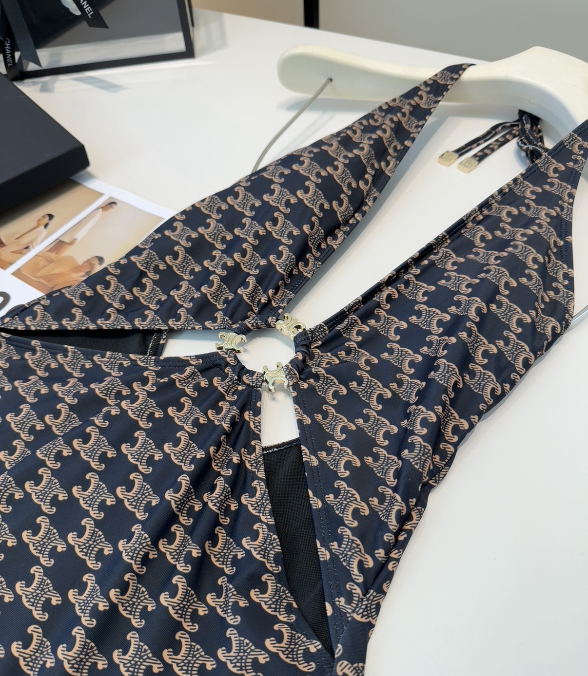 塞琳泳衣，实物实在太美了！拍不出来它的美😍谁穿谁美！很值得入手✋ SML