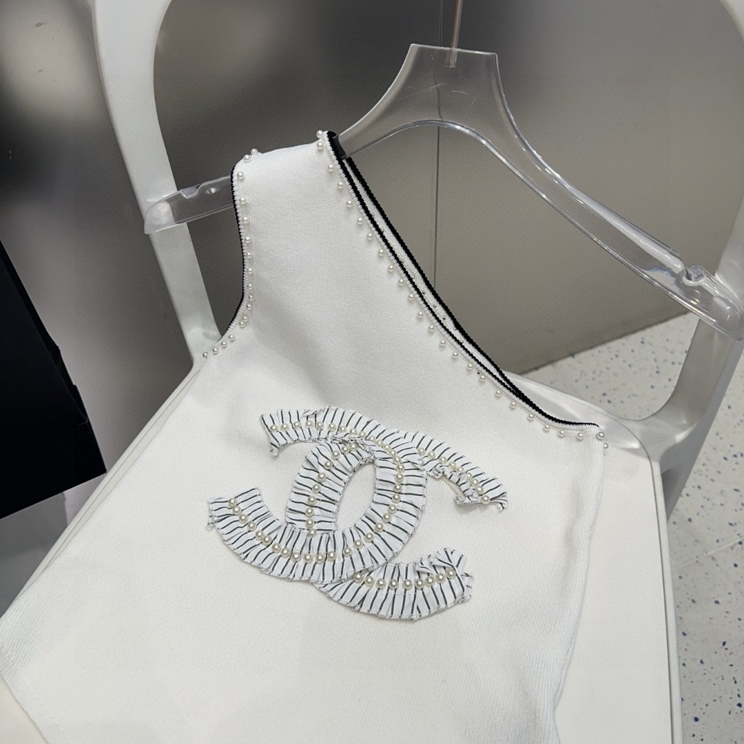 香奈儿小背心，搭外套单穿超🔥爆均码