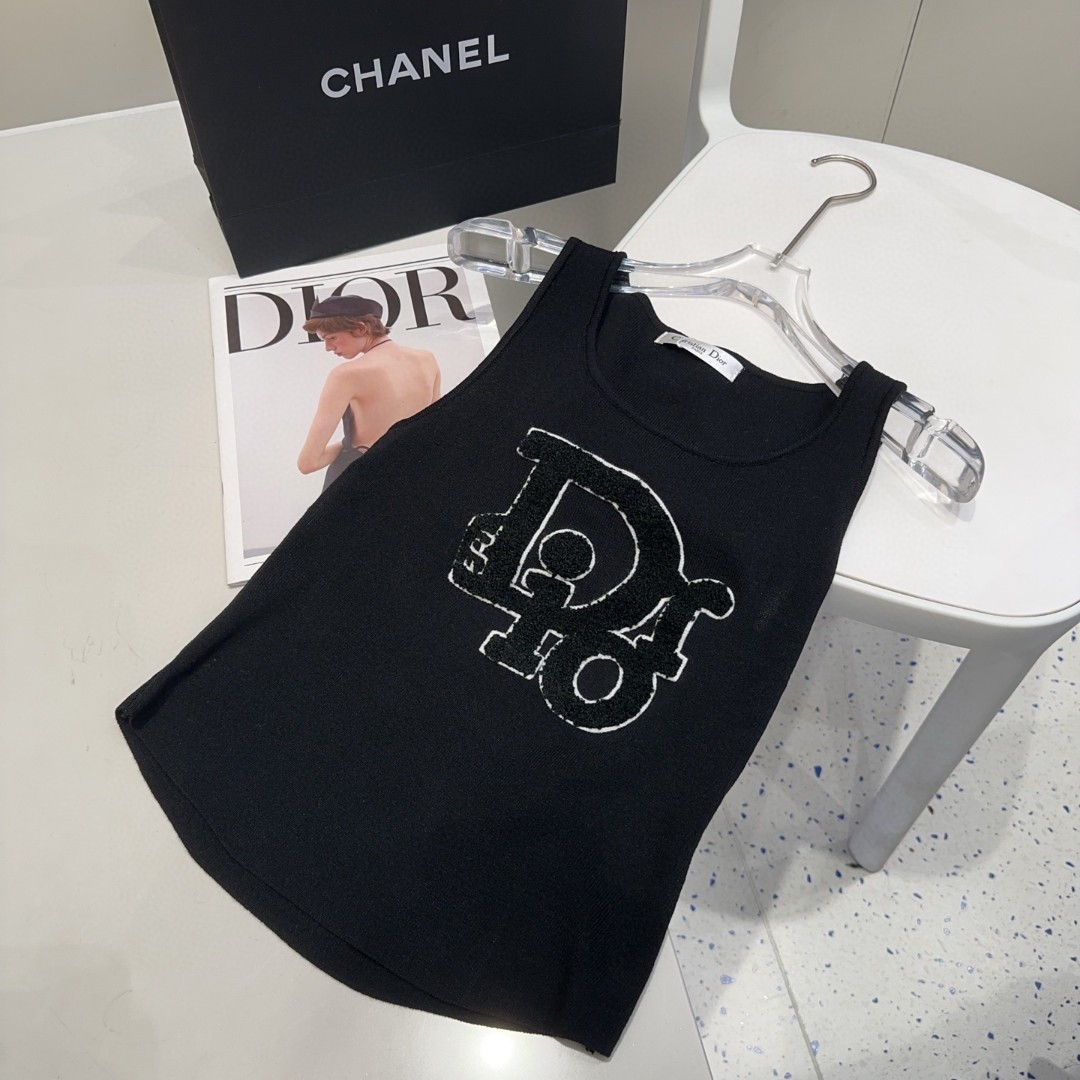 迪奥背心，搭外套单穿超🔥爆均码