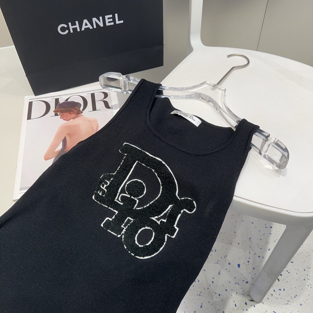 迪奥背心，搭外套单穿超🔥爆均码