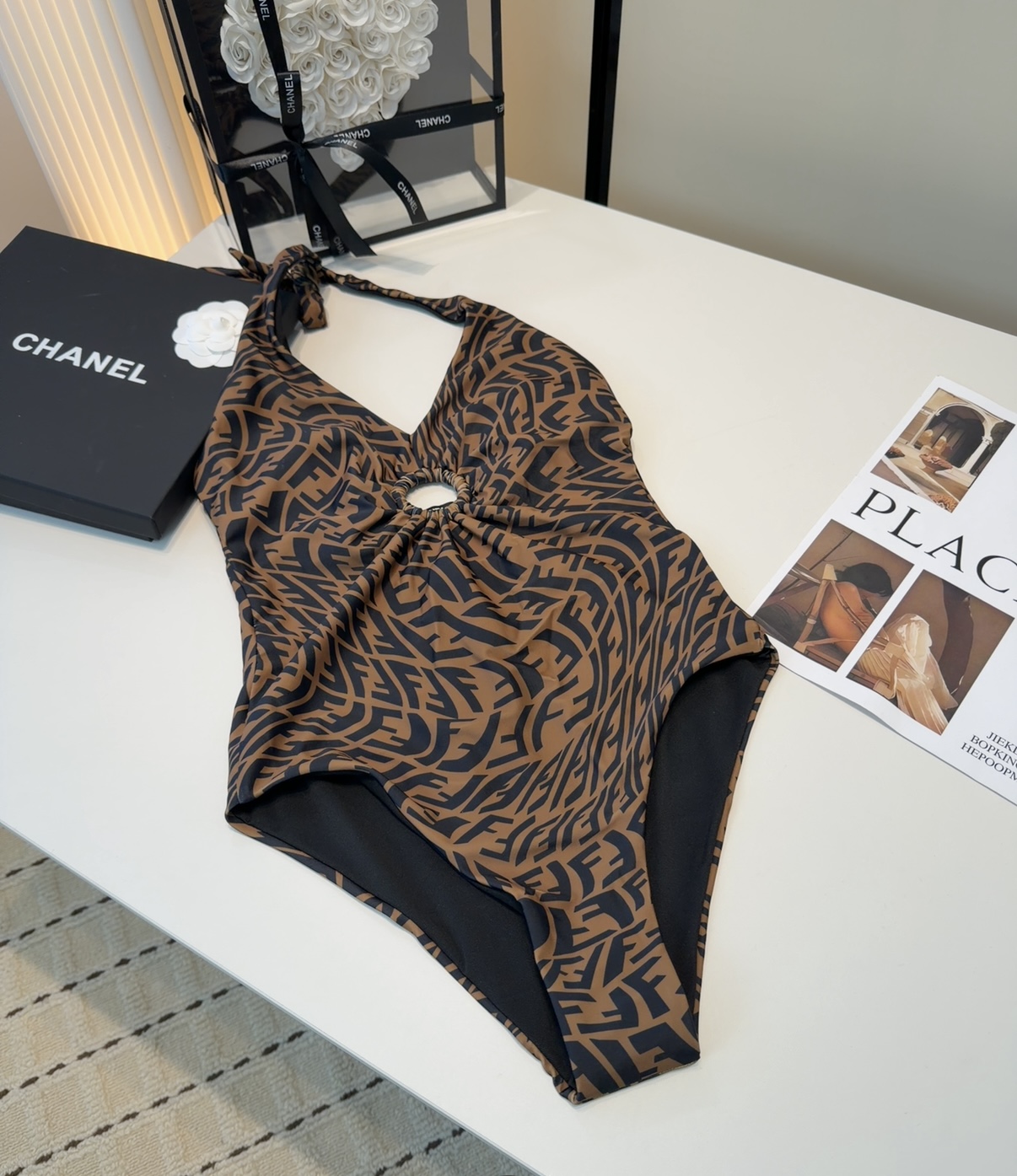 芬迪泳衣，上身显瘦而且好看！穿着很洋气😍SML