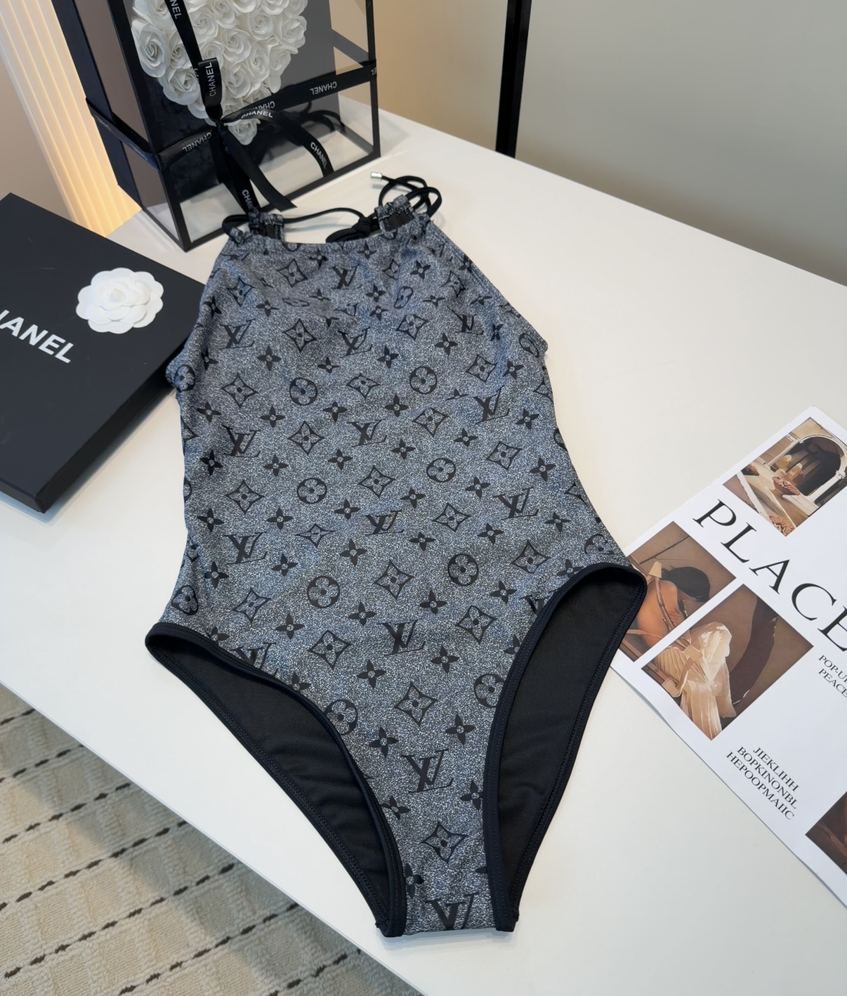 Lv泳衣，上身显瘦而且好看！穿着很洋气😍SML