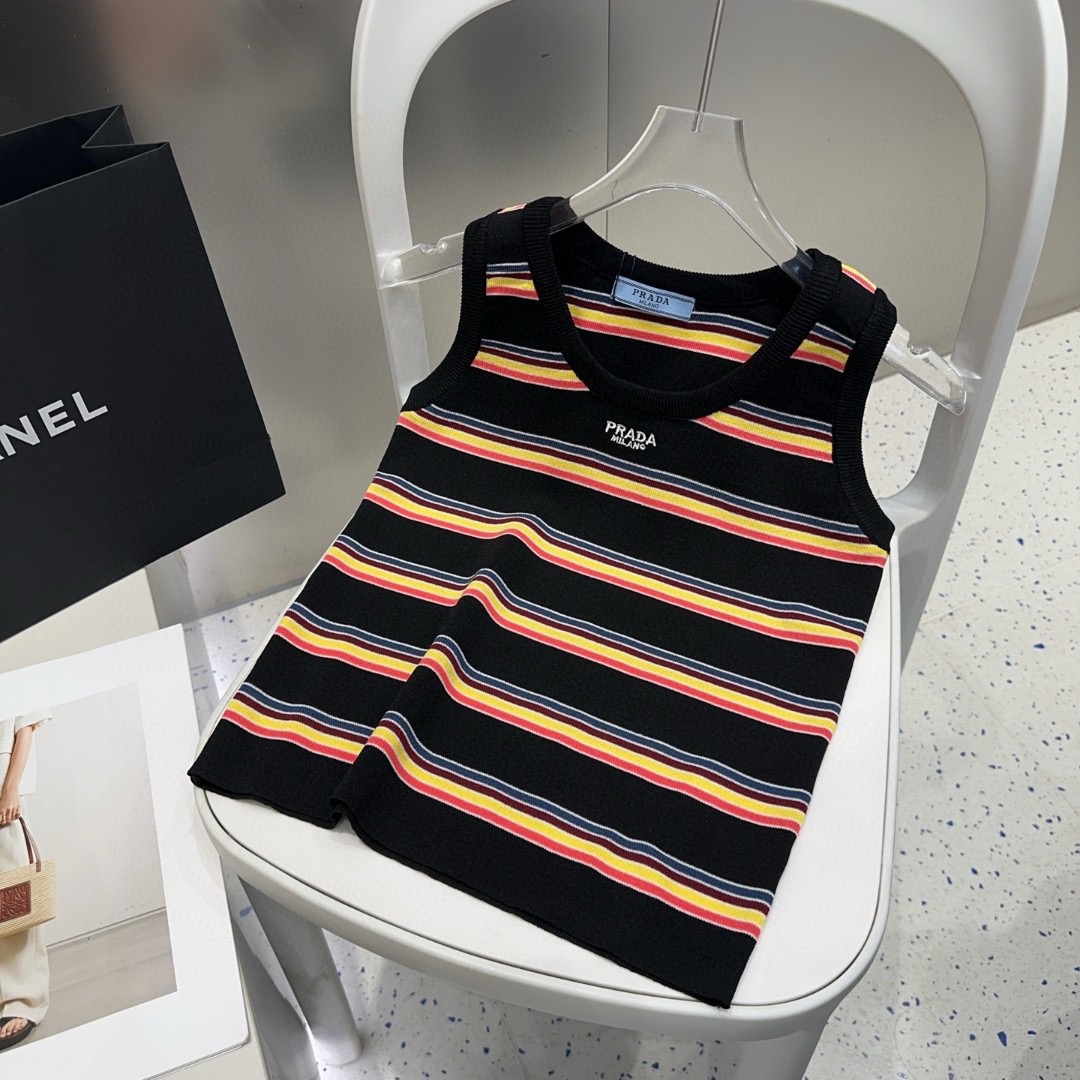 普拉达背心，搭外套单穿超🔥爆均码