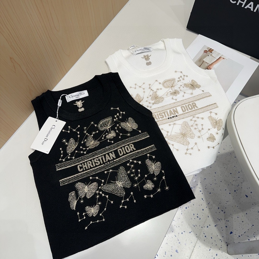 NO:754412,Dior vest, worn alone with a jacket, one size fits all, swimsuit, swim trunks, bikini, swimsuit, swimming trunks, bikini, dior, jackets & coats, swimsuits, bikinis19860909迪奥背心,搭外套单穿超爆 均码 泳衣泳裤比基尼,泳衣，泳裤，比基尼,dior,jackets & coats,swimsuits,bikinis,accessory