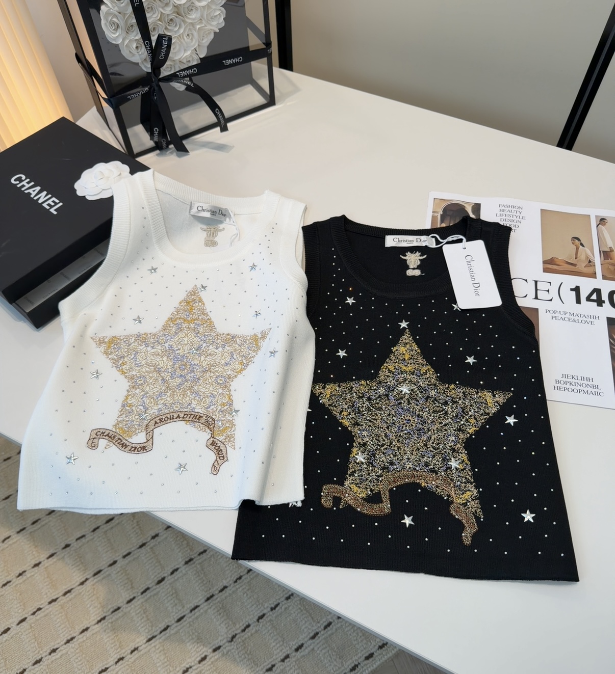 NO:754421,Dior vest, worn alone with a jacket, one-size-fits-all swimsuits, swim trunks, bikinis, swimsuits, swimming trunks, bikinis, dior, jackets & coats, swimsuits, bikinis19860909迪奥背心,搭外套单穿超爆 均码泳衣泳裤比基尼,泳衣，泳裤，比基尼,dior,jackets & coats,swimsuits,bikinis,accessory