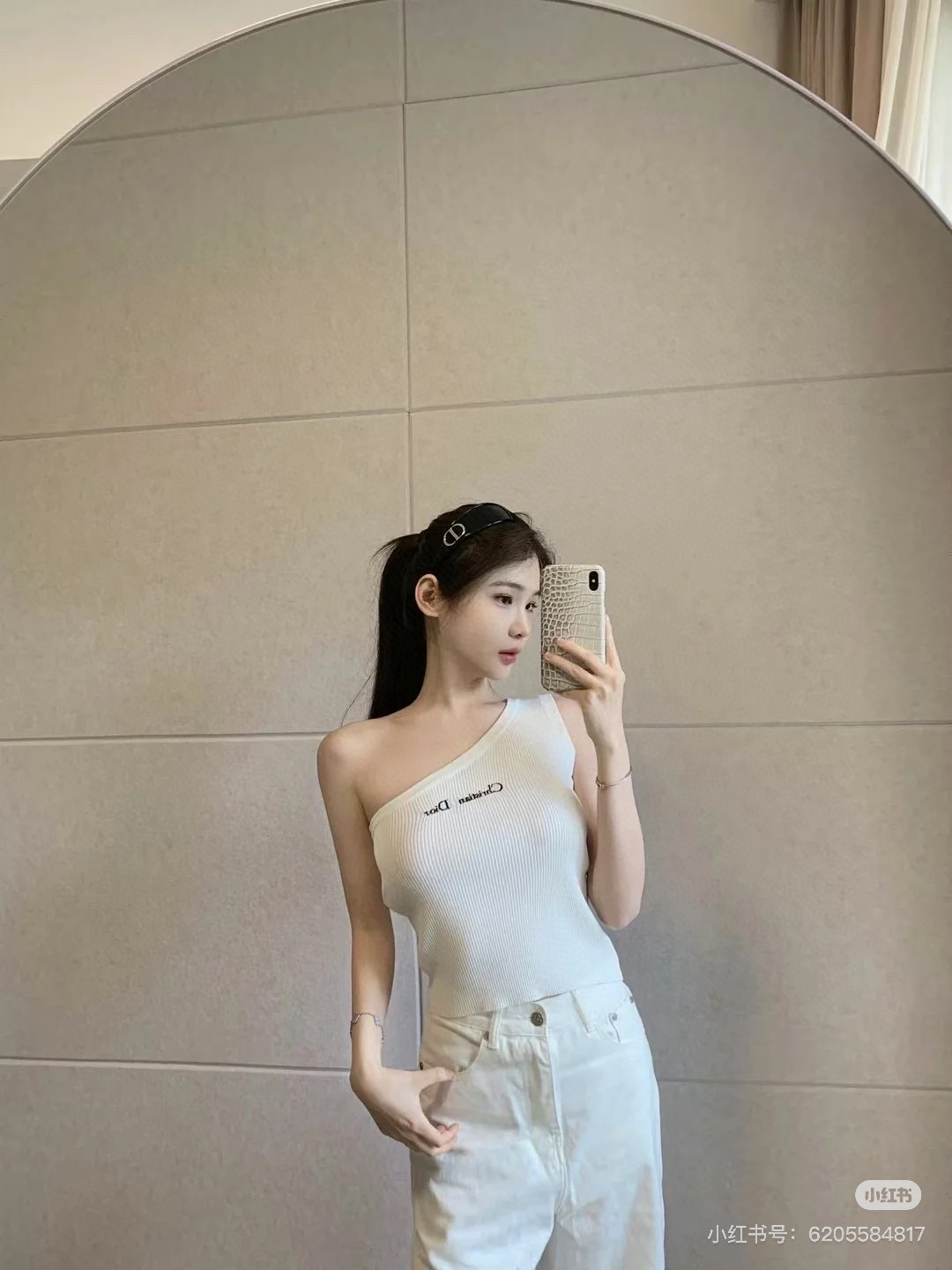 迪奥斜肩针织背心