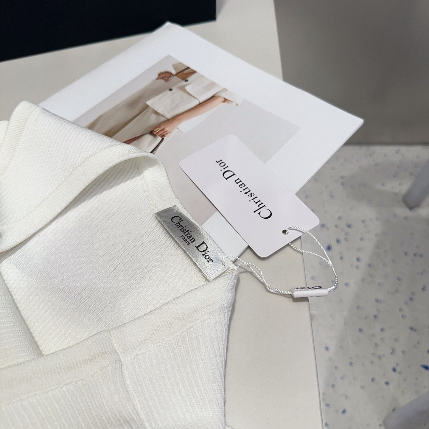 迪奥斜肩针织背心