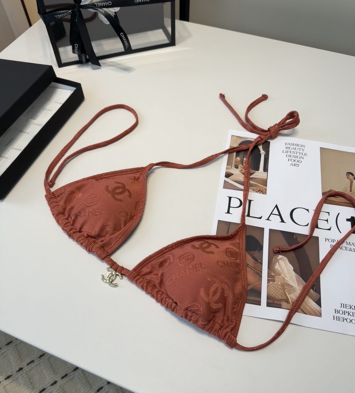 香奈儿泳衣，实物实在太美了！拍不出来它的美😍谁穿谁美！很值得入手✋ SML