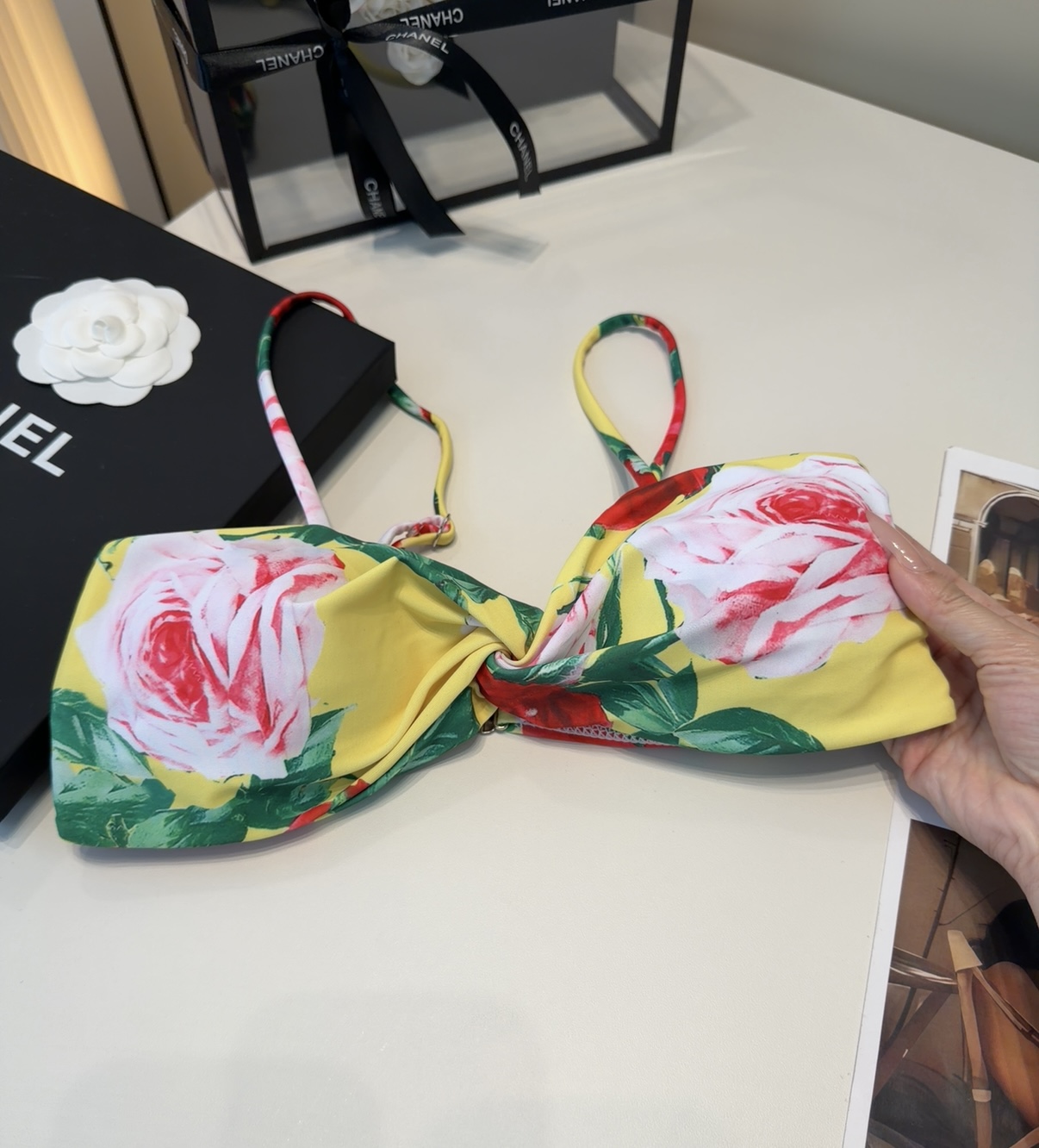 DG泳衣，实物实在太美了！拍不出来它的美😍谁穿谁美！很值得入手✋ SML