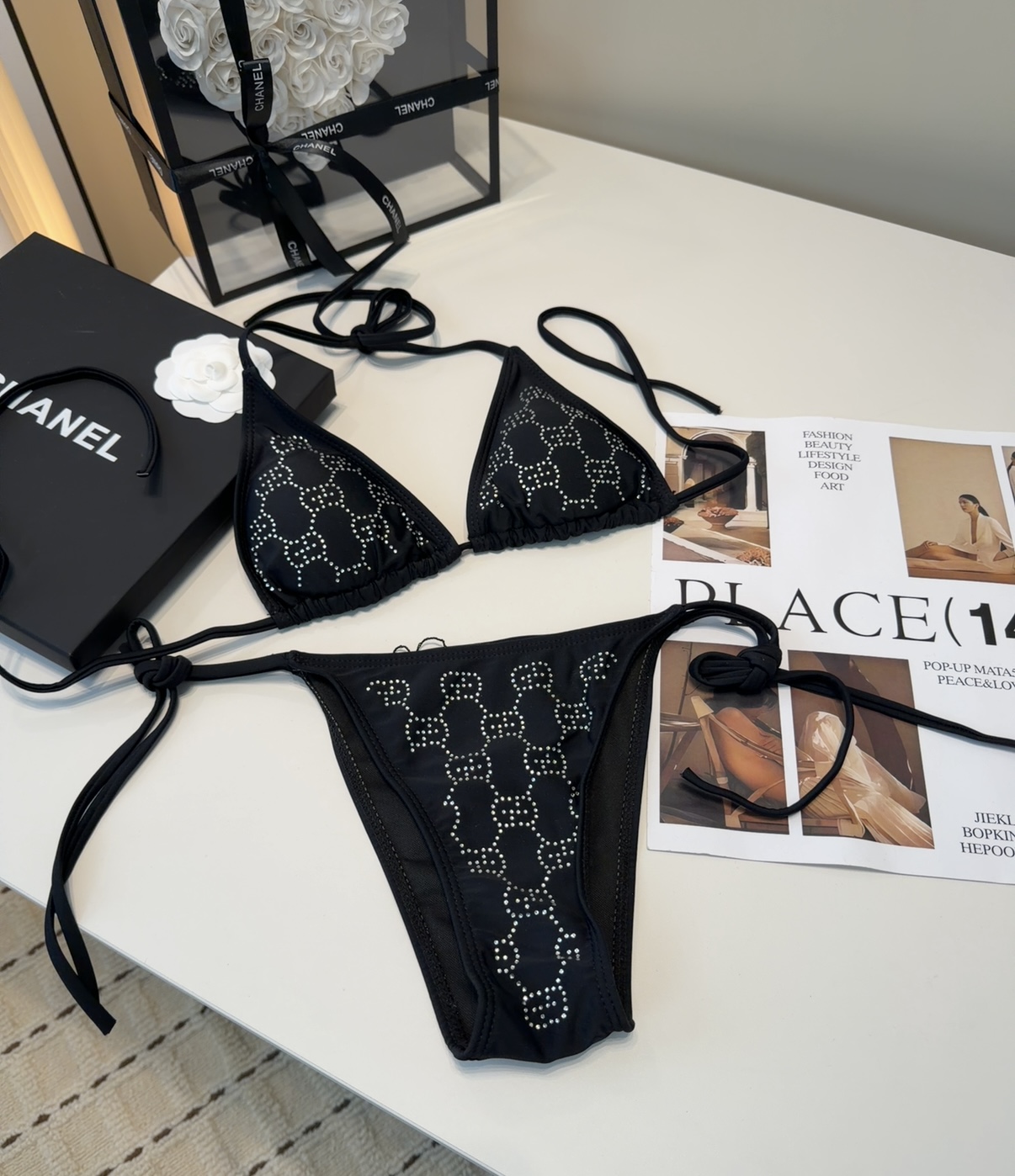 古奇泳衣，实物实在太美了！拍不出来它的美😍谁穿谁美！很值得入手✋ SML