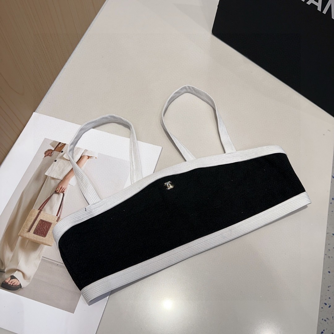 香奈儿泳衣，时尚达人必备。超级显身材！SML