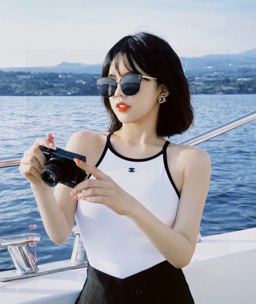 Chanel 黑白吊带连体衣太辣了！可以当打底外穿 超显身材单穿时髦高级 叠穿优雅复古SML