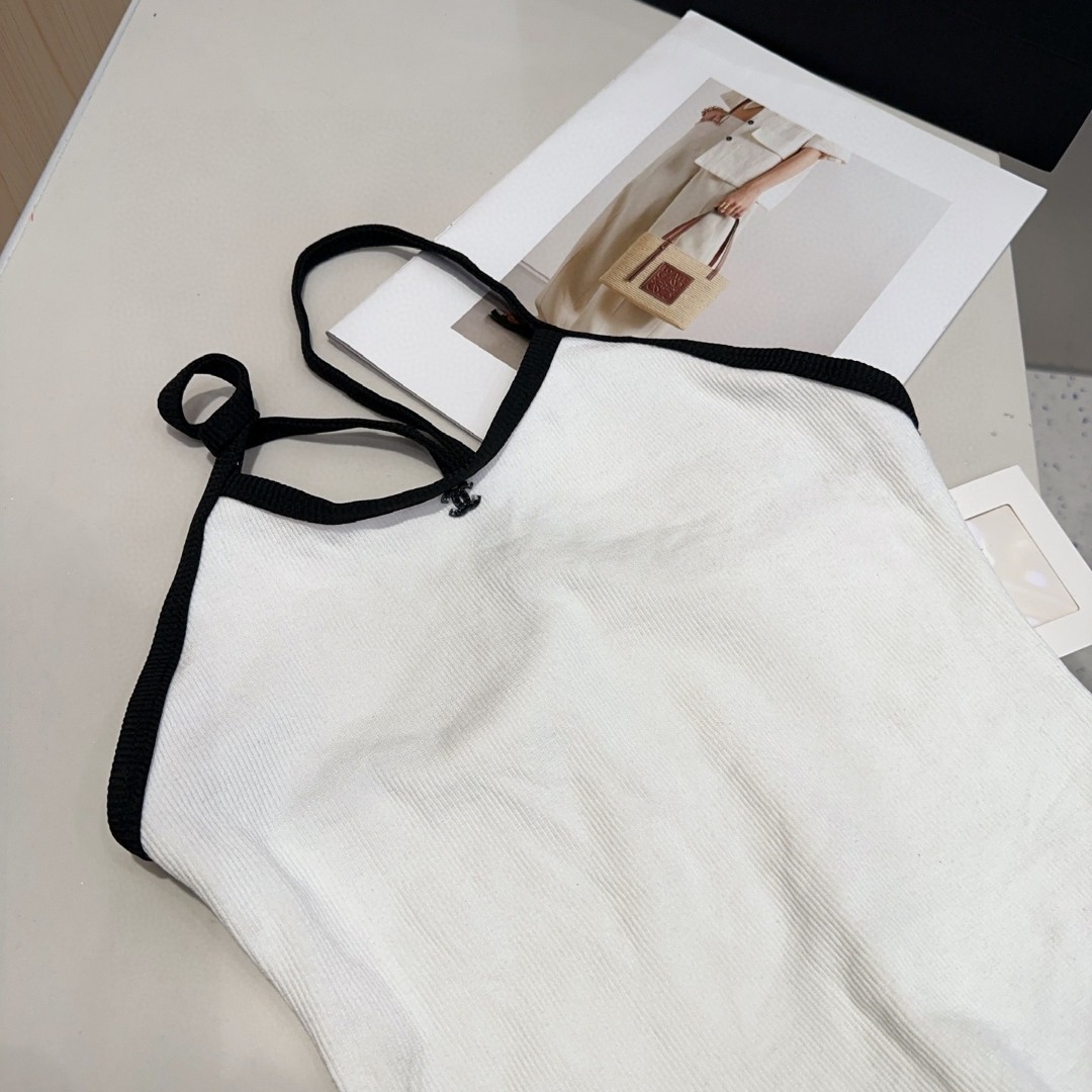 Chanel 黑白吊带连体衣太辣了！可以当打底外穿 超显身材单穿时髦高级 叠穿优雅复古SML