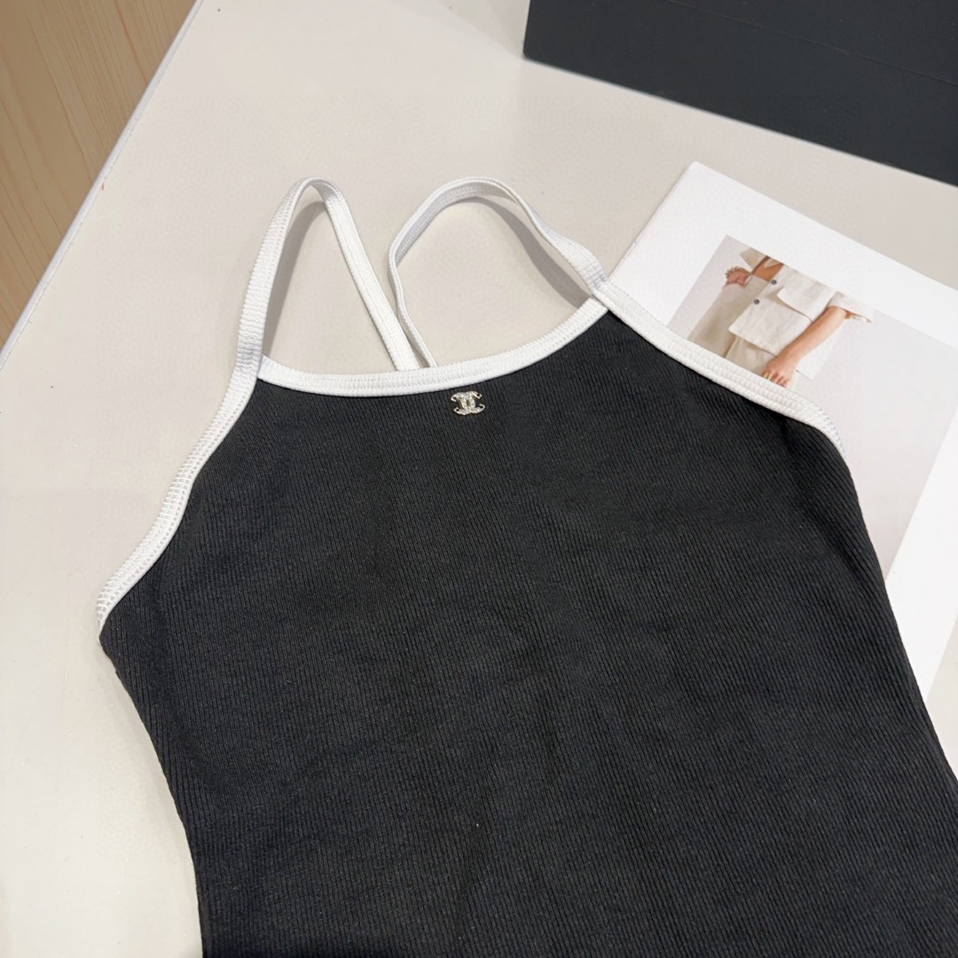 Chanel 黑白吊带连体衣太辣了！可以当打底外穿 超显身材单穿时髦高级 叠穿优雅复古SML