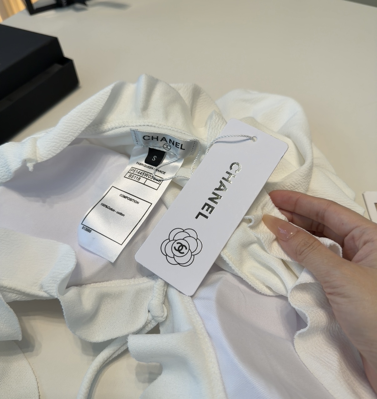 香奈儿泳衣，时尚潮人必备！实物超级好看！海边度假拍照超级好！SML