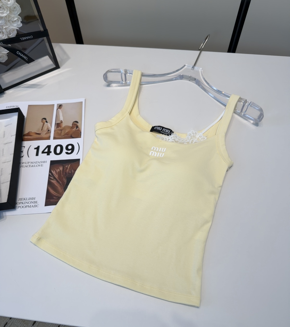 Miumiu背心，搭外套单穿超🔥爆均码