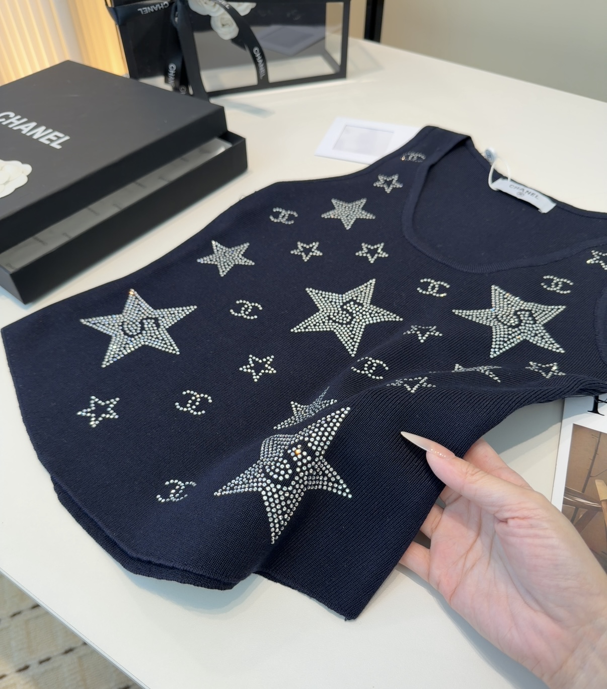 香奈儿烫钻背心，搭外套单穿超🔥爆均码