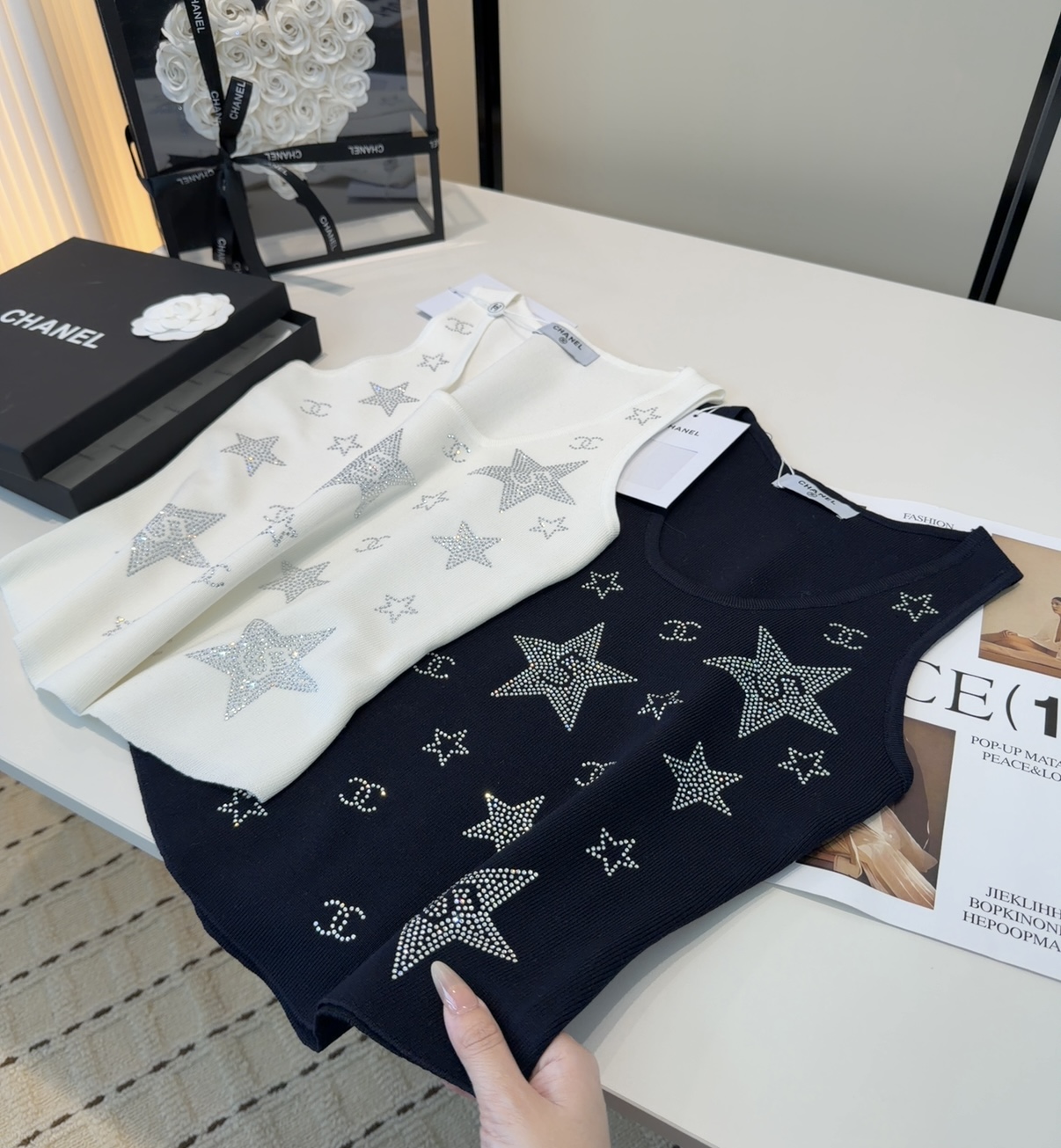 香奈儿烫钻背心，搭外套单穿超🔥爆均码